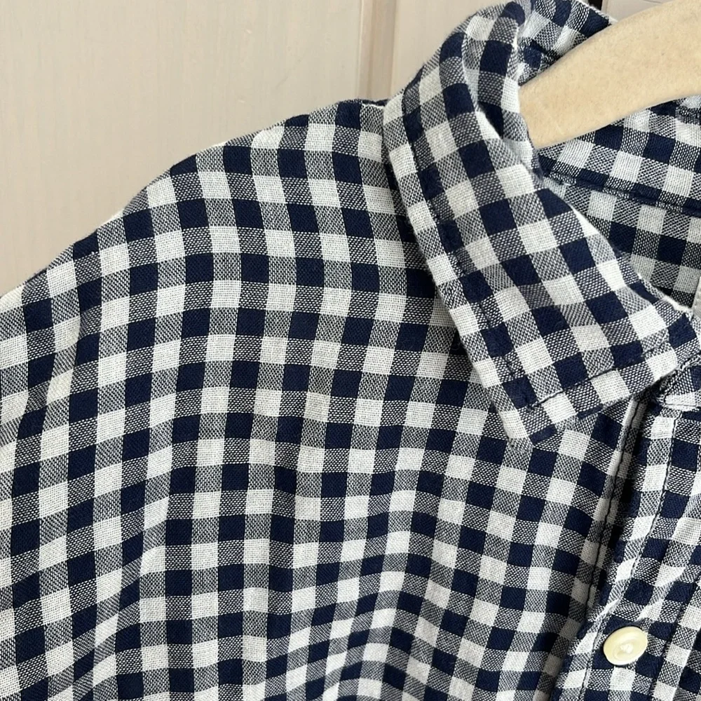 Like-new GAP Kids boys gingham plaid check button down shirt